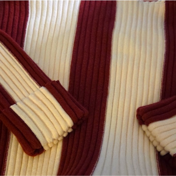Commense Oversized Ribbed Turtleneck Sweater in Cream and Burgundy - Picture 8 of 10